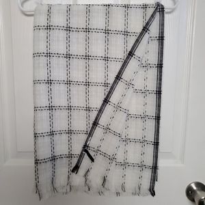 Black and White Ann Taylor Scarf